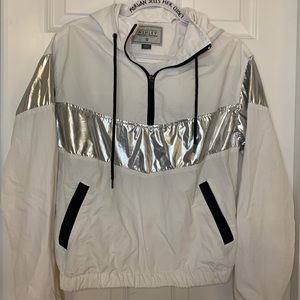 METALLIC WINDBREAKER
